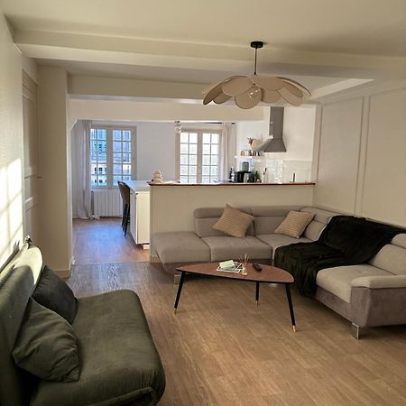 Spacieux Appartement Au Coeur Du Centre Historique De Дінан Екстер'єр фото